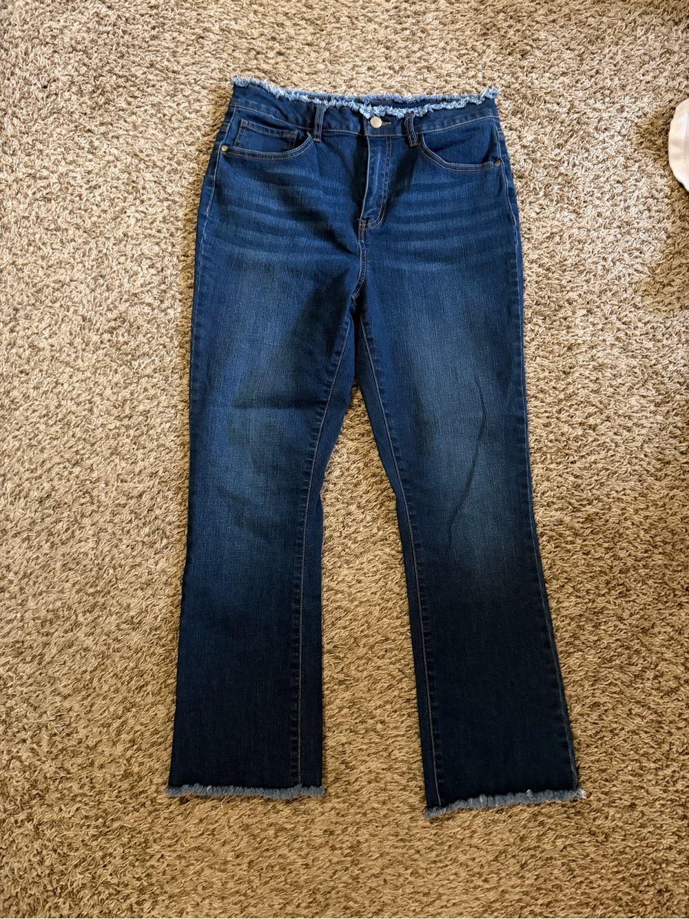Versona Size 8 Jeans - EUC